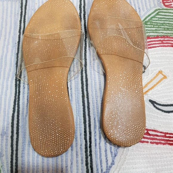 Slip-on Sandal - Picture 2 of 3
